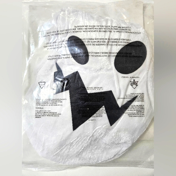 Halloween Brcus Kids White Ghost Cloak - size M (4-6 yo) - Picture 3 of 7